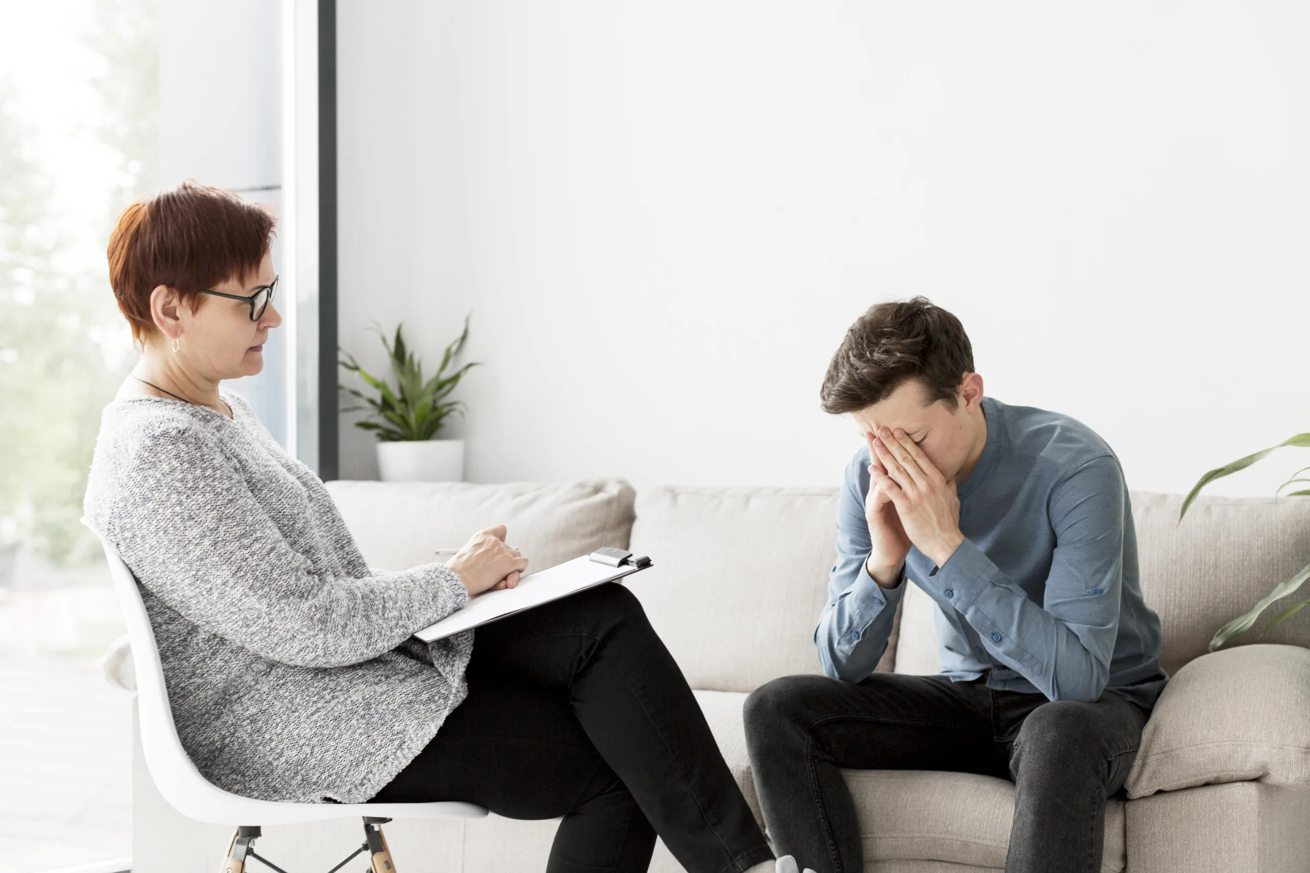 10 Signs You Might Need Treatment for a Personality Disorder
